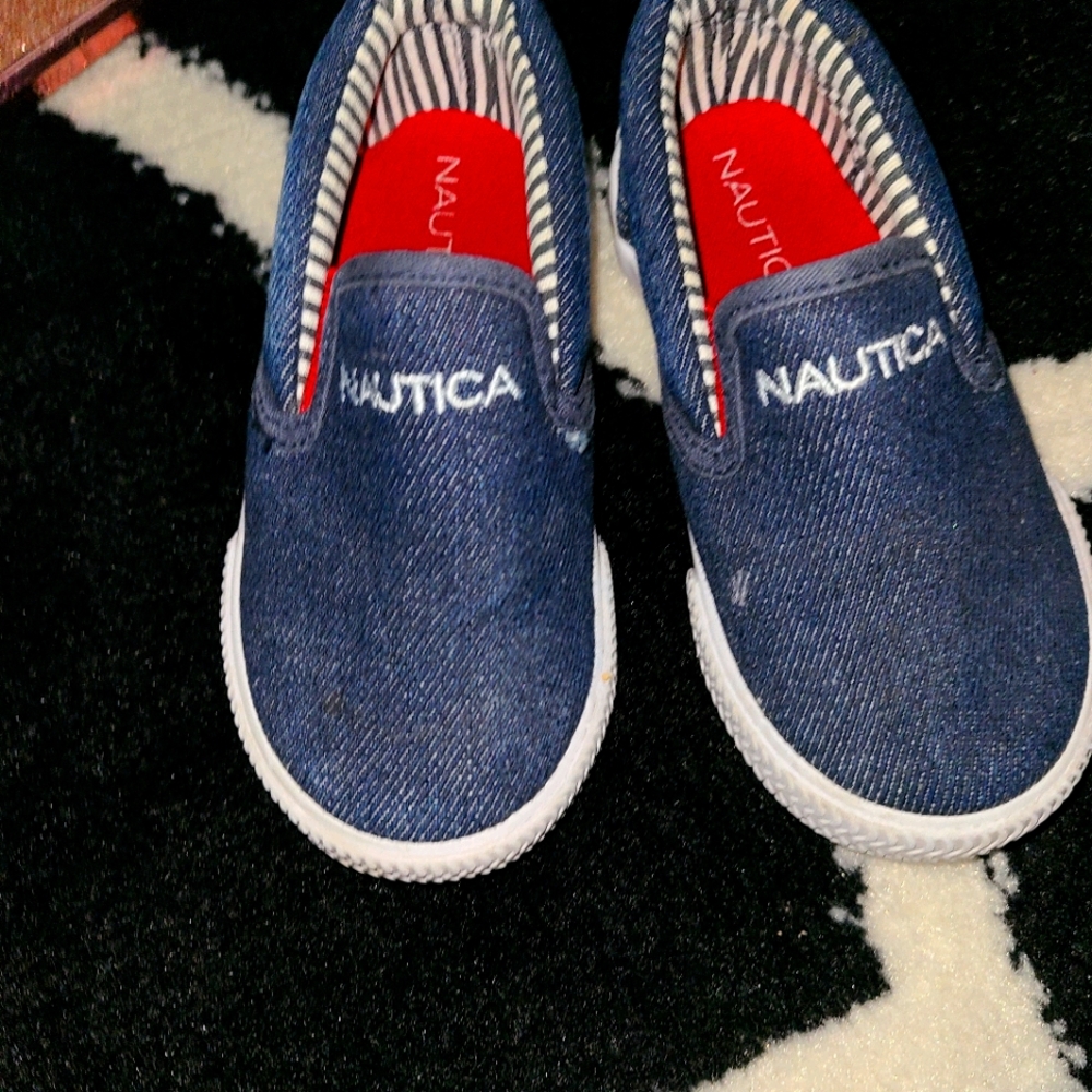 Toddler shoes